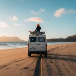 Road trip kitesurf en van : comment organiser un voyage nomade réussi le long des plus beaux spots